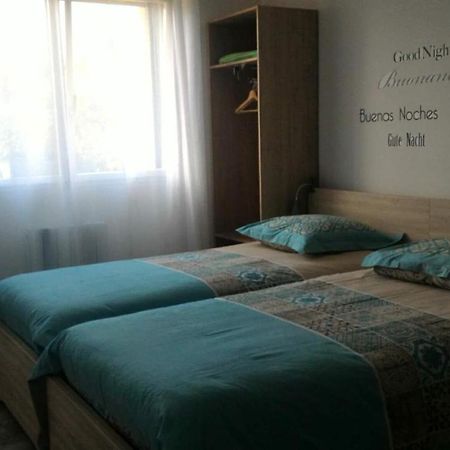 Tikleuziou Bed & Breakfast Lanildut Bagian luar foto