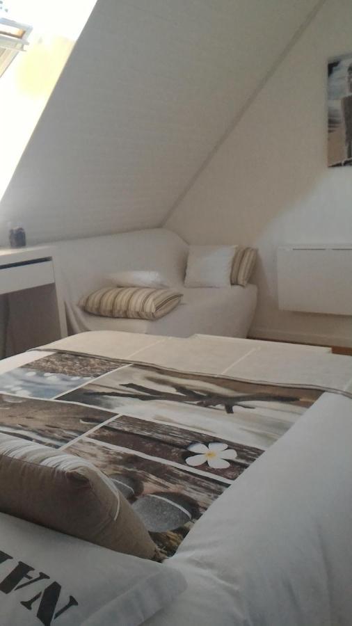 Tikleuziou Bed & Breakfast Lanildut Bagian luar foto