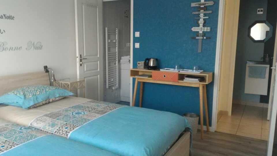 Tikleuziou Bed & Breakfast Lanildut Bagian luar foto