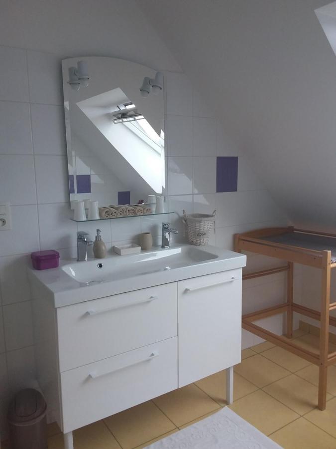 Tikleuziou Bed & Breakfast Lanildut Bagian luar foto